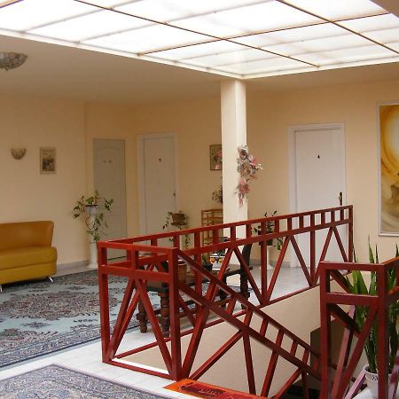 Hotel Pelikan Ходмезёвашархей Экстерьер фото